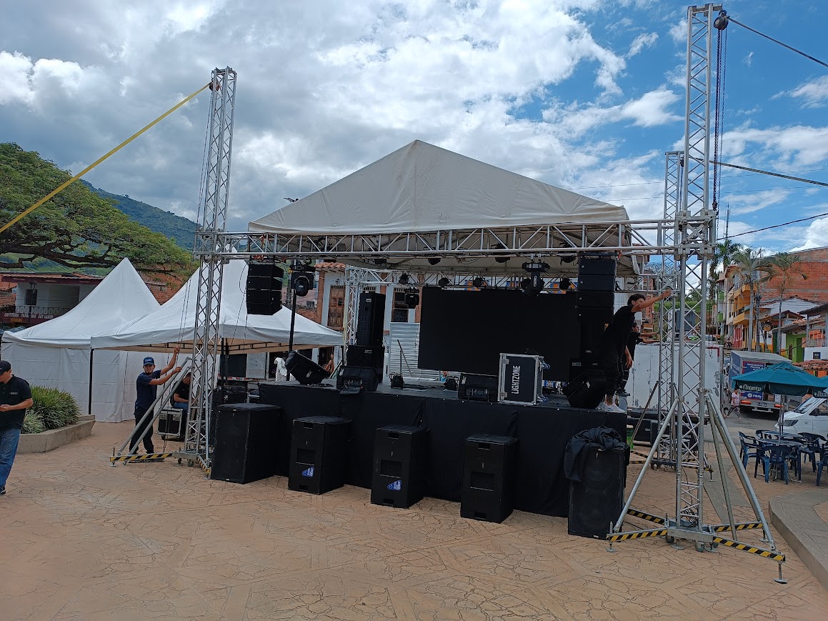 Tarimas y Estructuras Profesionales